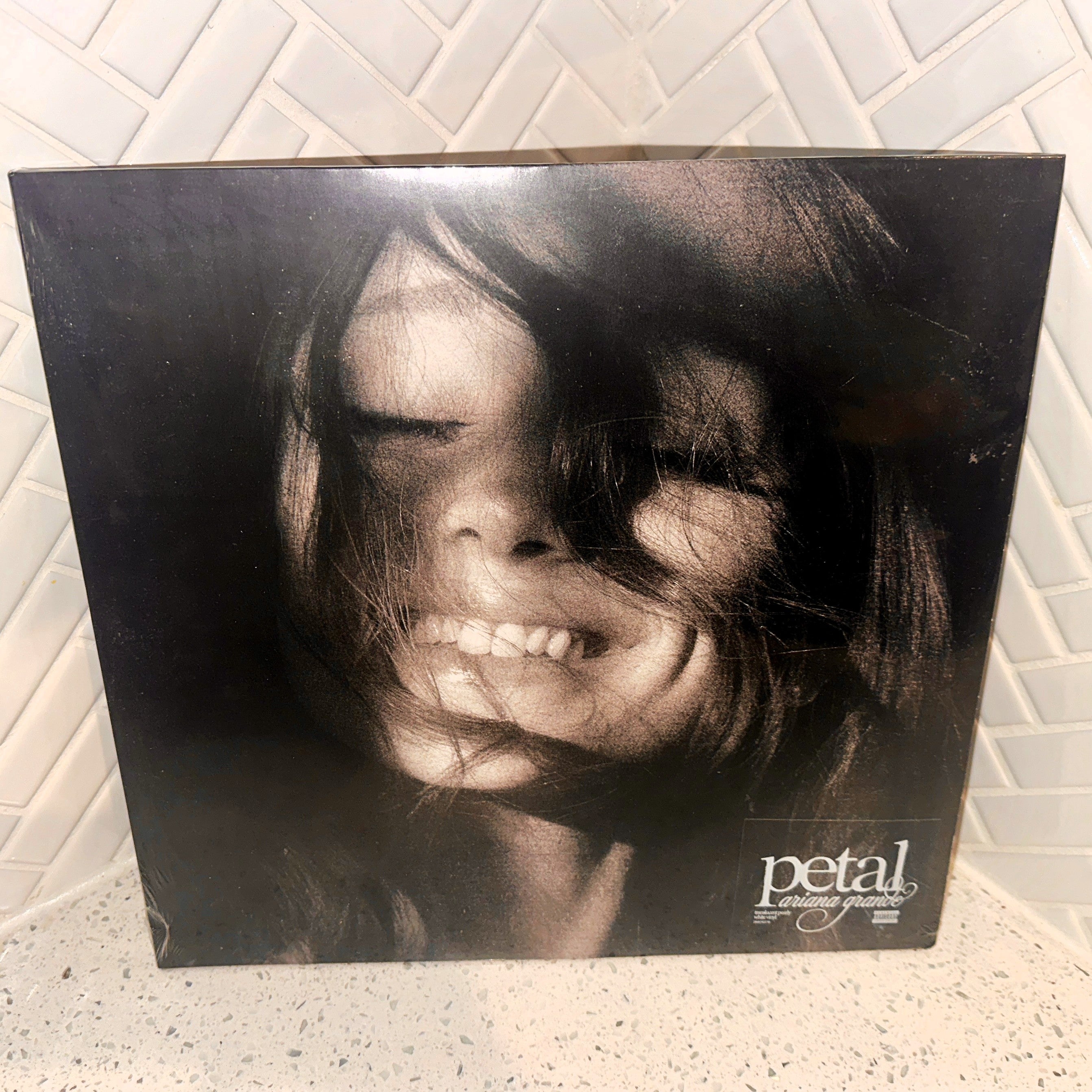 Ariana Grande Petal Limited Autographed Signed Pearly White Colored Vinyl Record Front – Limited Collectibles