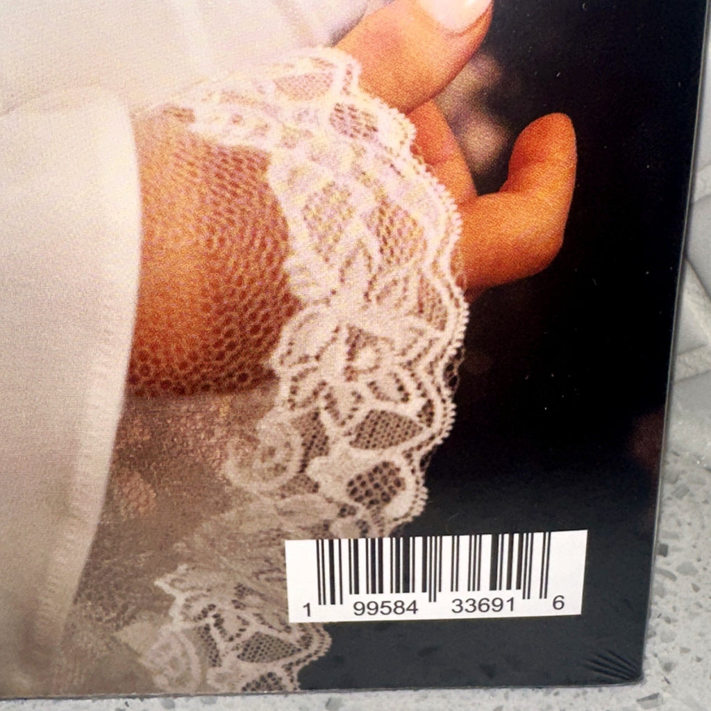 Ella Langley Dandelion 2LP Limited Edition Honey Bee Yellow Signed Vinyl Record Rear UPC Barcode