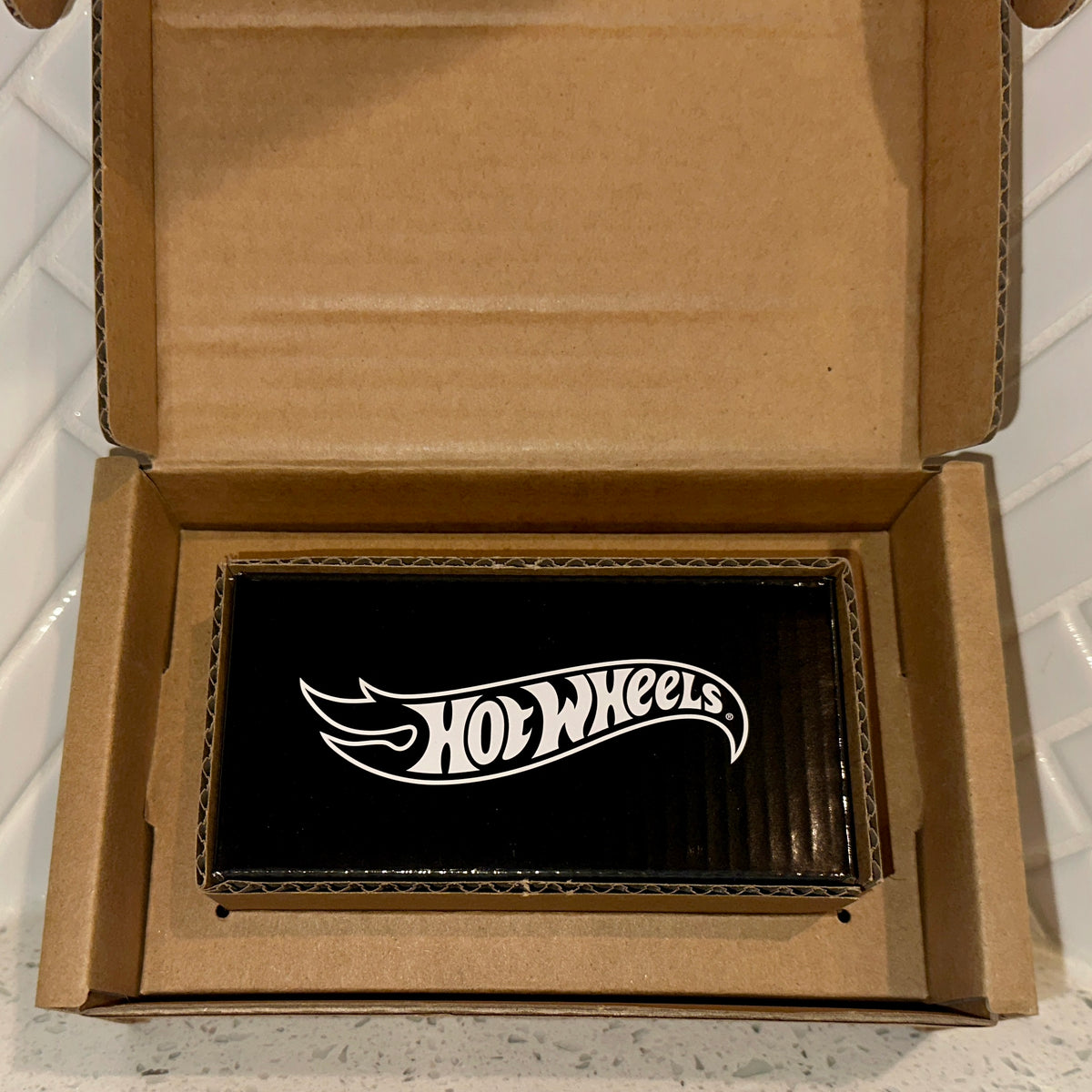 Hot Wheels RLC Red Ferrari F40 Exclusive Limited Edition Diecast Car Open Box Front – Limited Collectibles