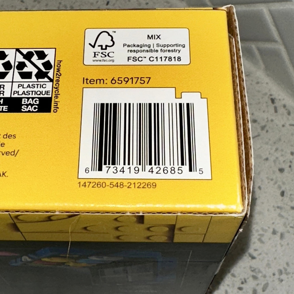 LEGO Pokémon Kanto Region Badge Collection Set 40892 Bottom UPC Barcode