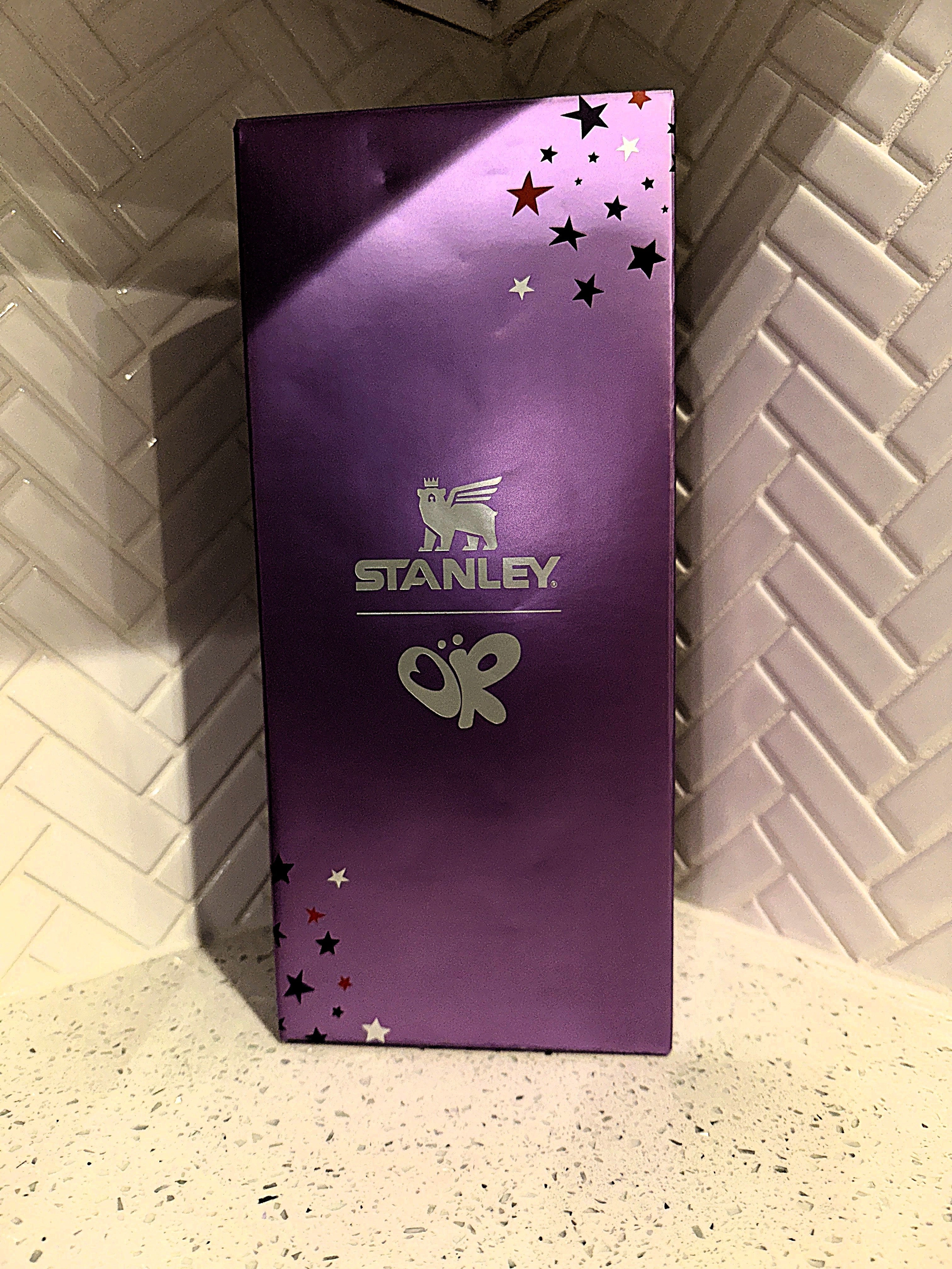 Olivia Rodrigo Limited Edition Stanley 40 oz H2.0 Flowstate Quencher Tumbler - misc – Limited Collectibles