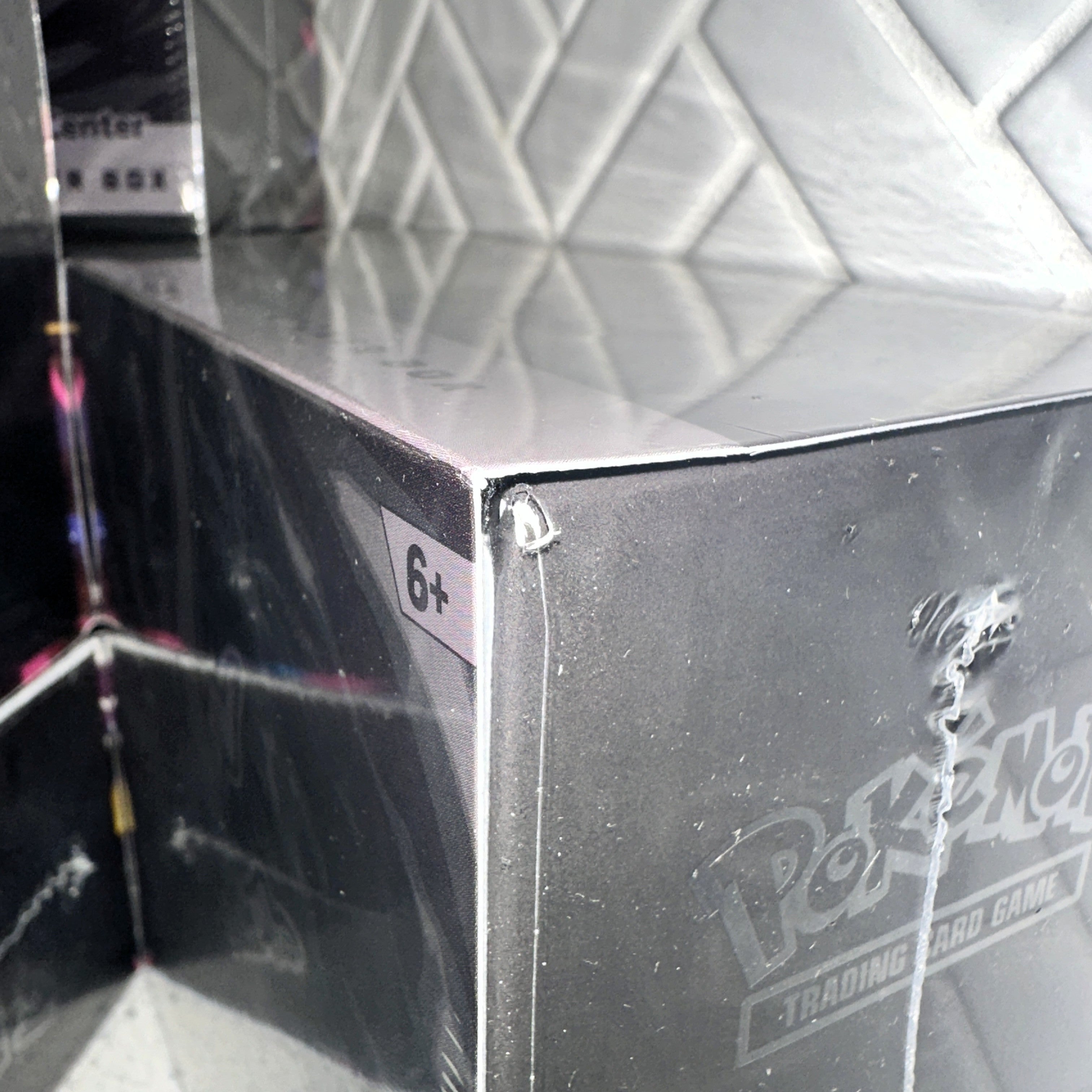 Pokémon TCG ME05 Pitch Black Elite Trainer Box ETB Pokémon Center Scratch n Dent – Limited Collectibles