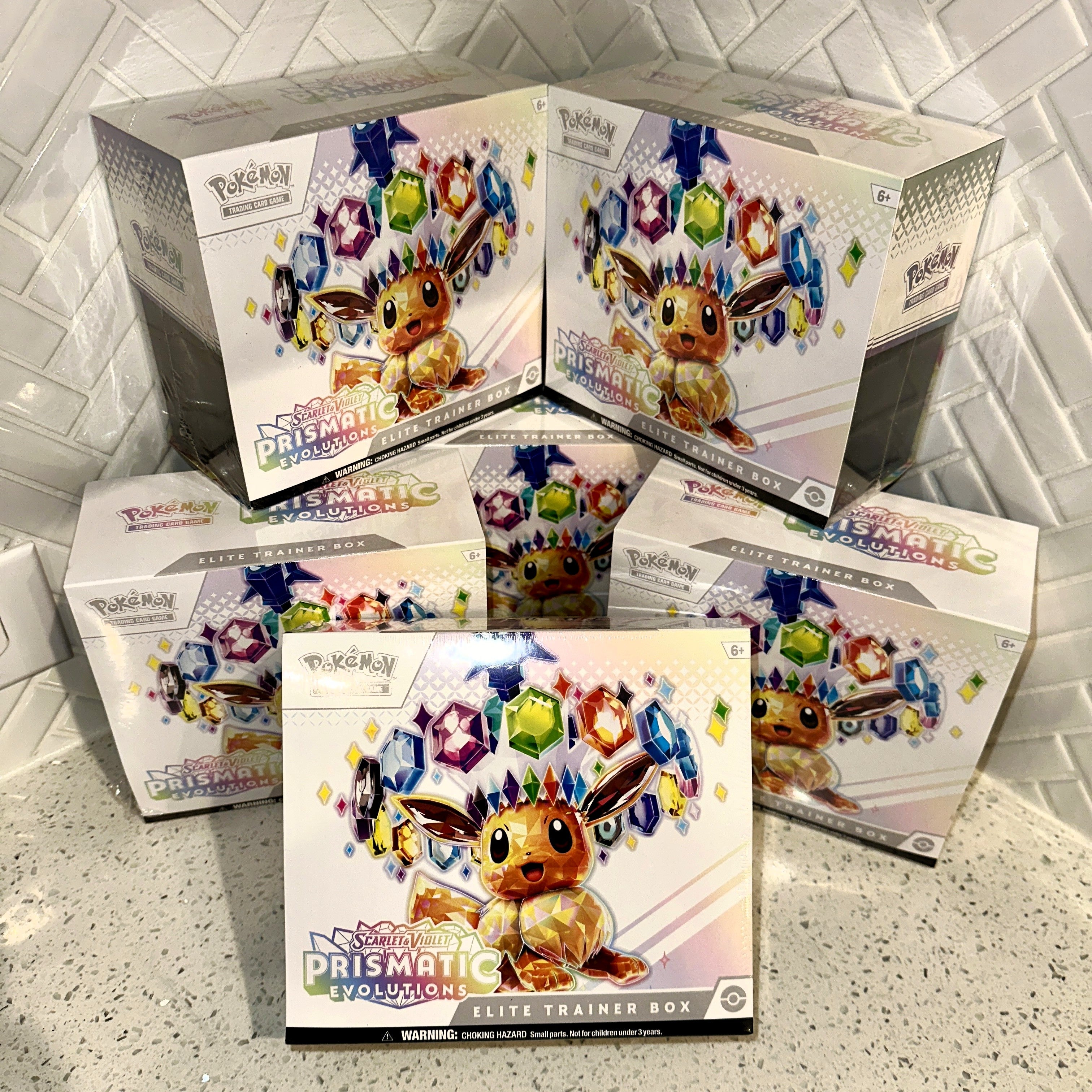 Pokémon TCG Scarlet Violet Prismatic Evolutions Elite Trainer Box Scratch n Dent Front – Limited Collectibles