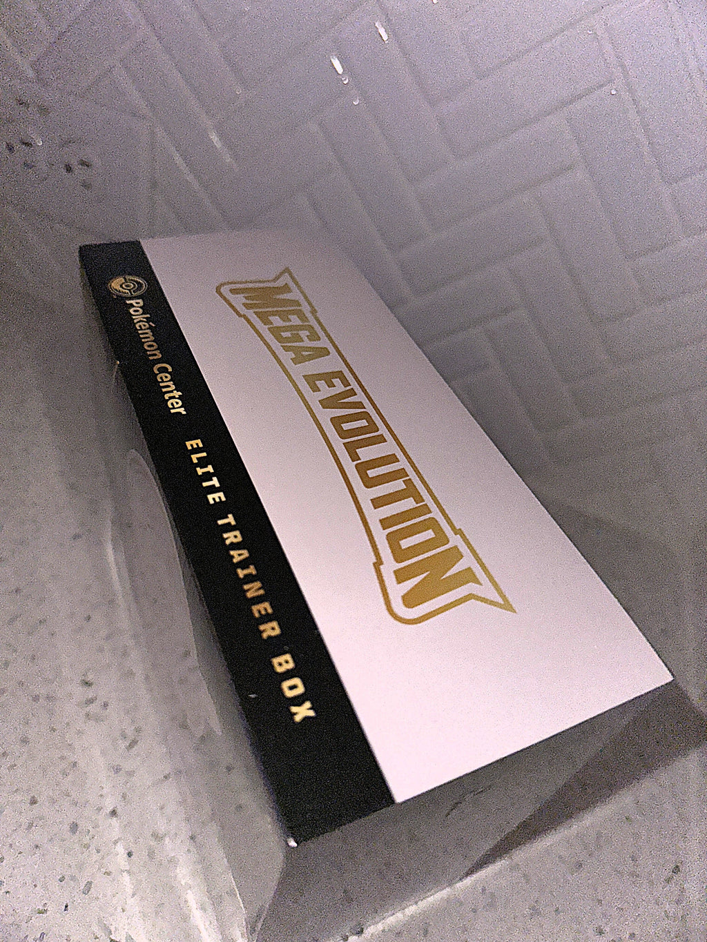 Pokémon TCG: Mega Evolution ~ Mega Gardevoir ~ ETB (Pokémon Center Exclusive)