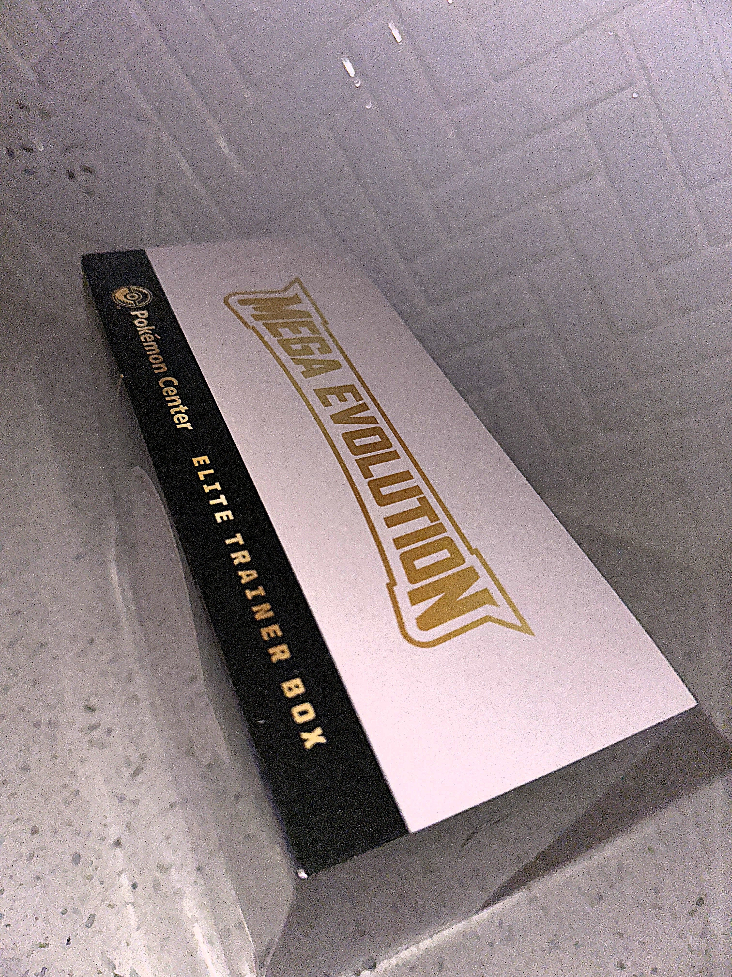 Pokémon TCG: Mega Evolution ~ Mega Gardevoir ~ ETB (Pokémon Center Exclusive) – Limited Collectibles