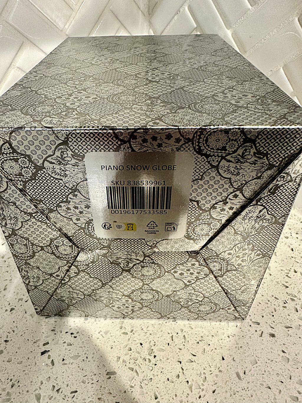 Taylor Swift ~ The Eras Tour Acoustic Piano Snow Globe