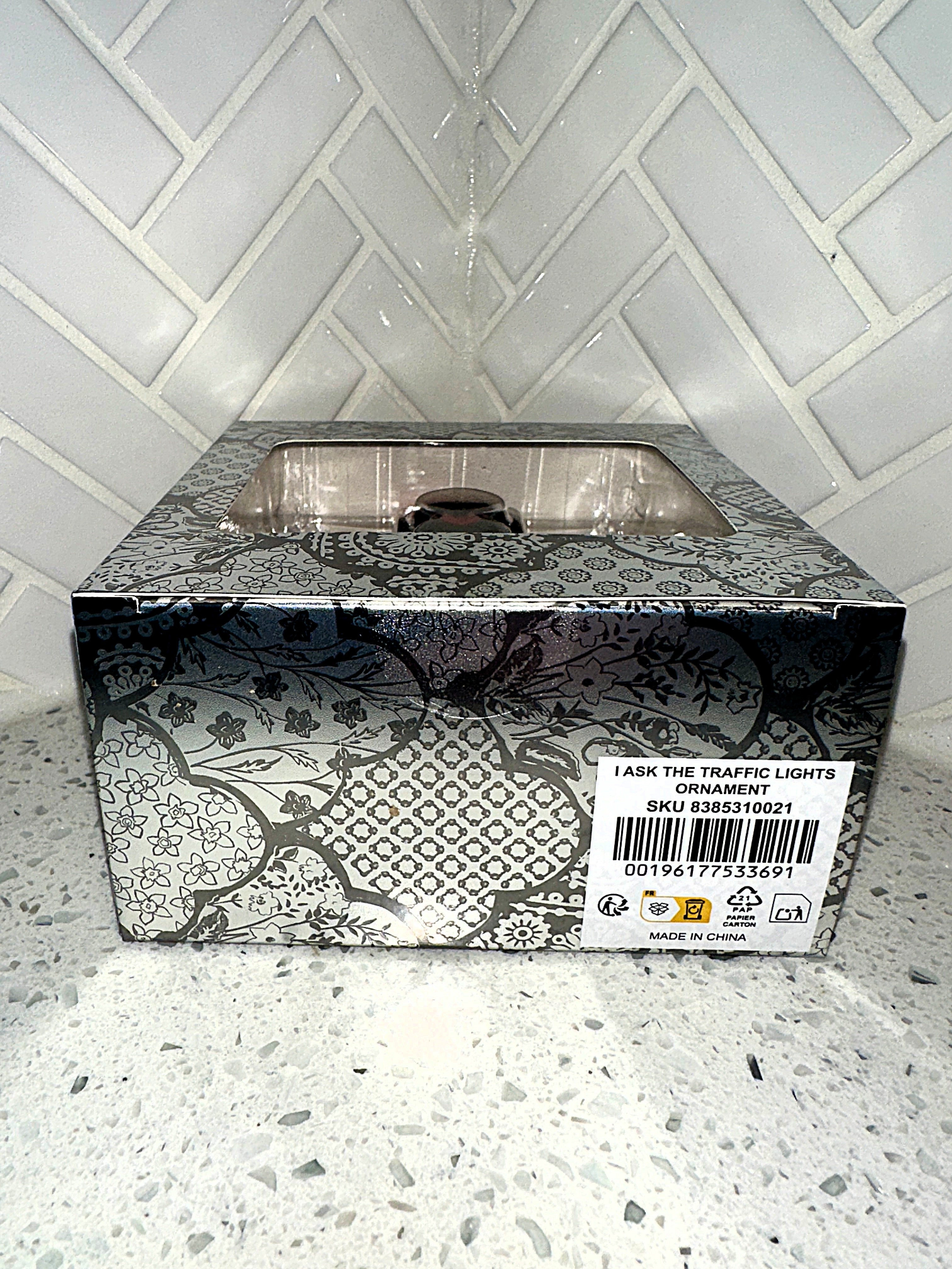 Taylor Swift Ornament ~ Holiday Collection  ~ I ask the Traffic Lights – Limited Collectibles