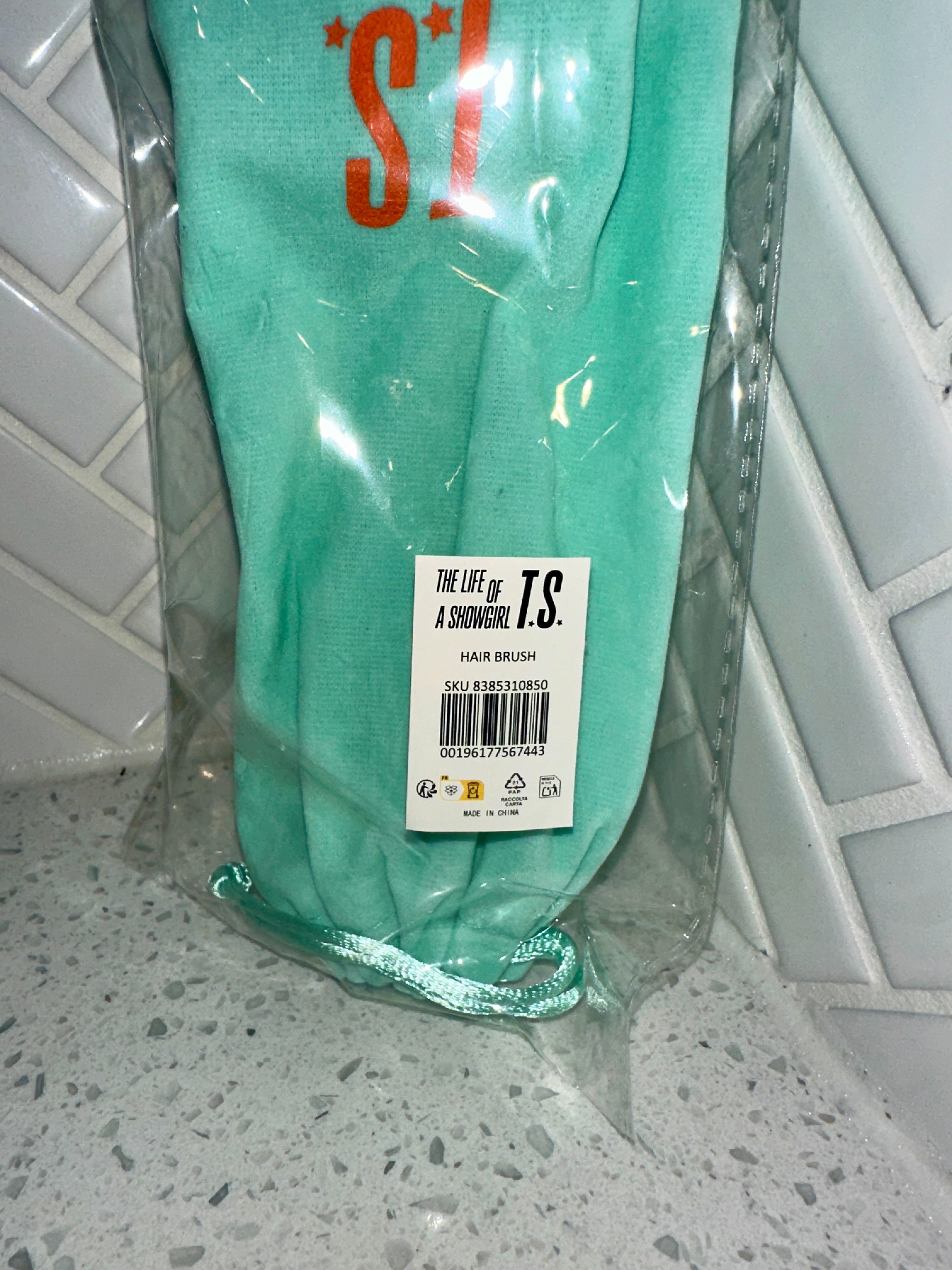 Taylor Swift ~ Life of a Showgirl ~ Hair Brush – Limited Collectibles