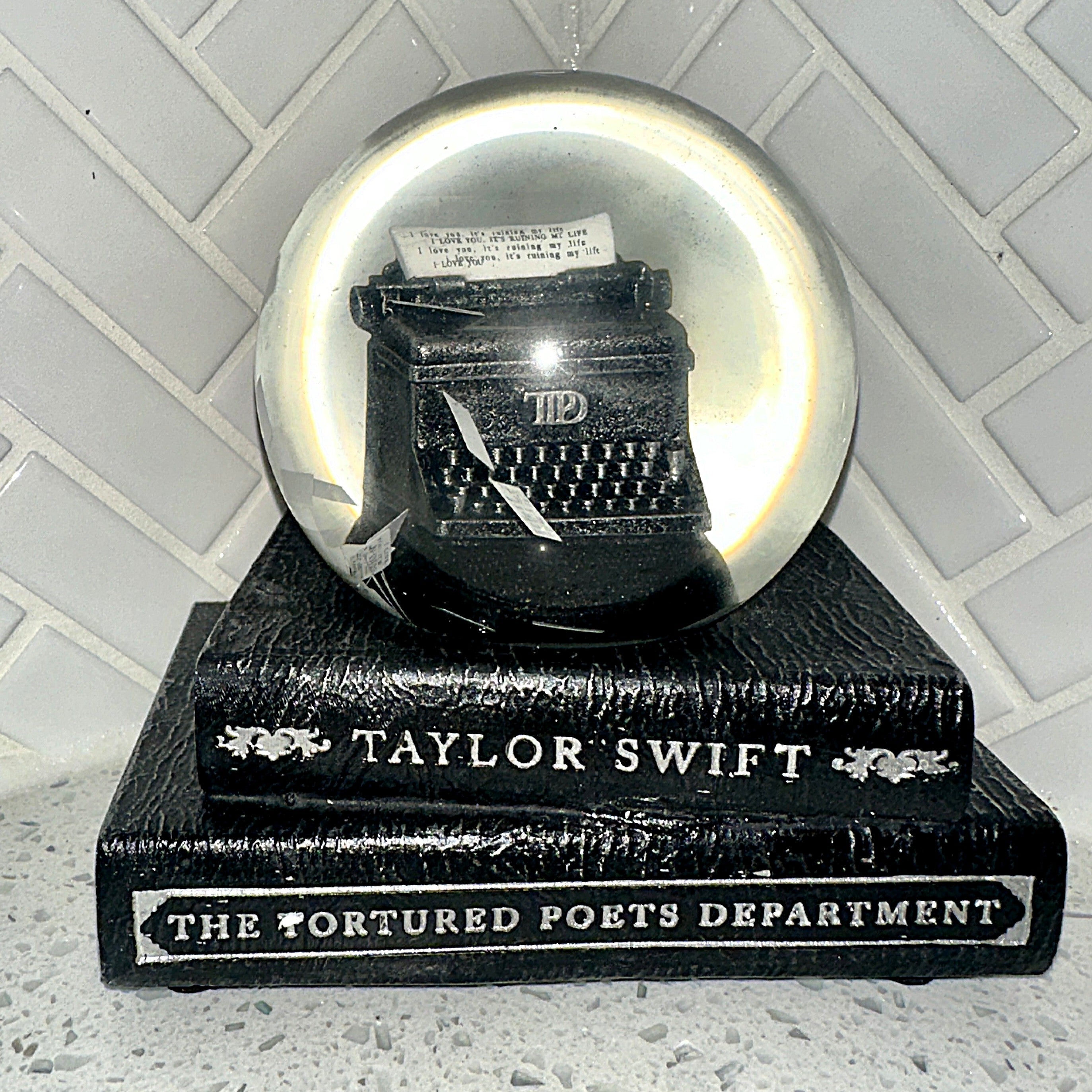 Taylor Swift ~ The Tortured Poets Department ~ Snow Globe - taylor_swift – Limited Collectibles