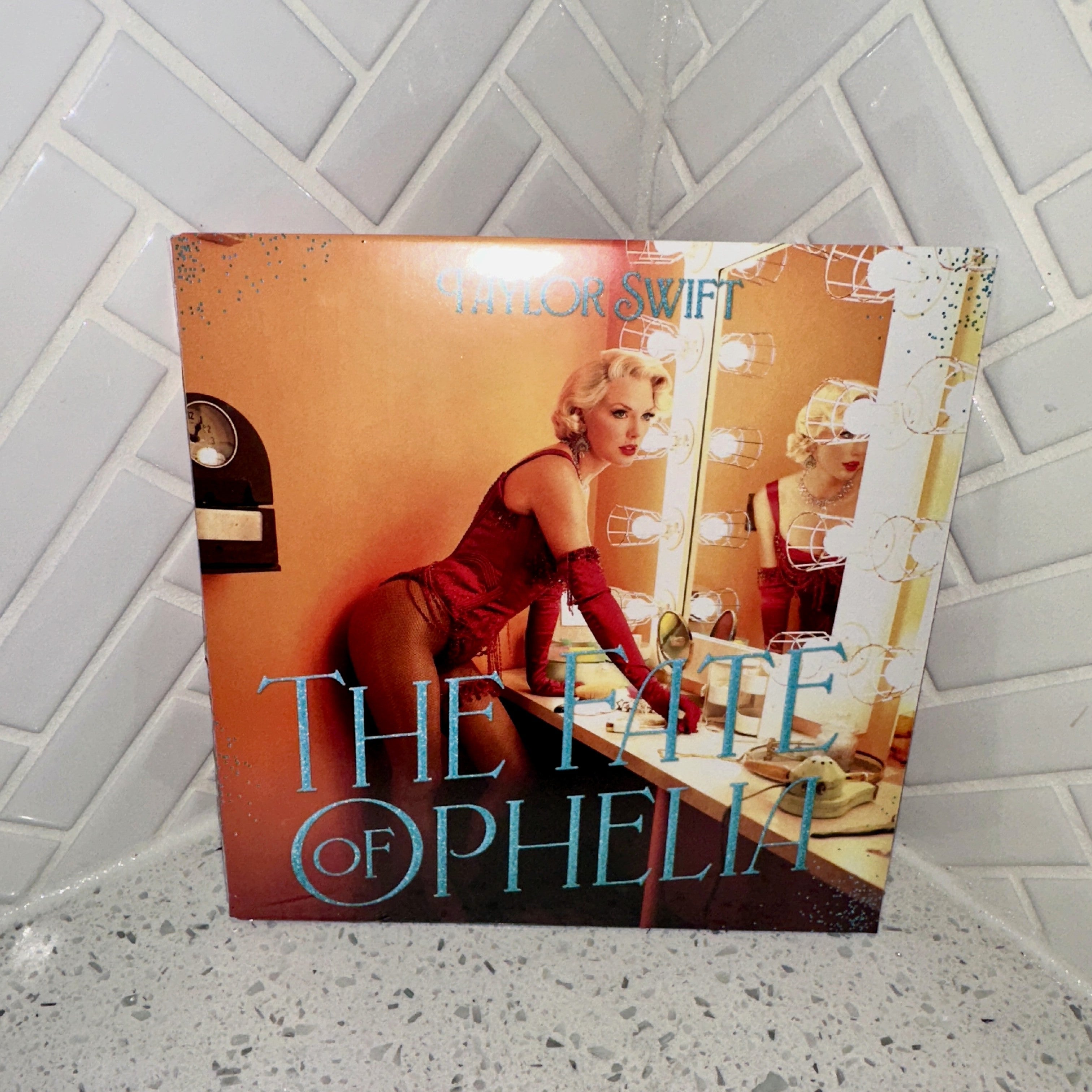 Taylor Swift - The Fate of Ophelia LP Exclusive Single 7" Vinyl Record Front – Limited Collectibles