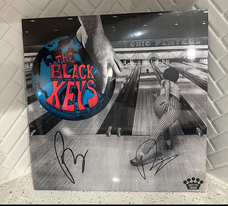 The Black Keys ~ Ohio Players LP ~ Signed - media_vinyl