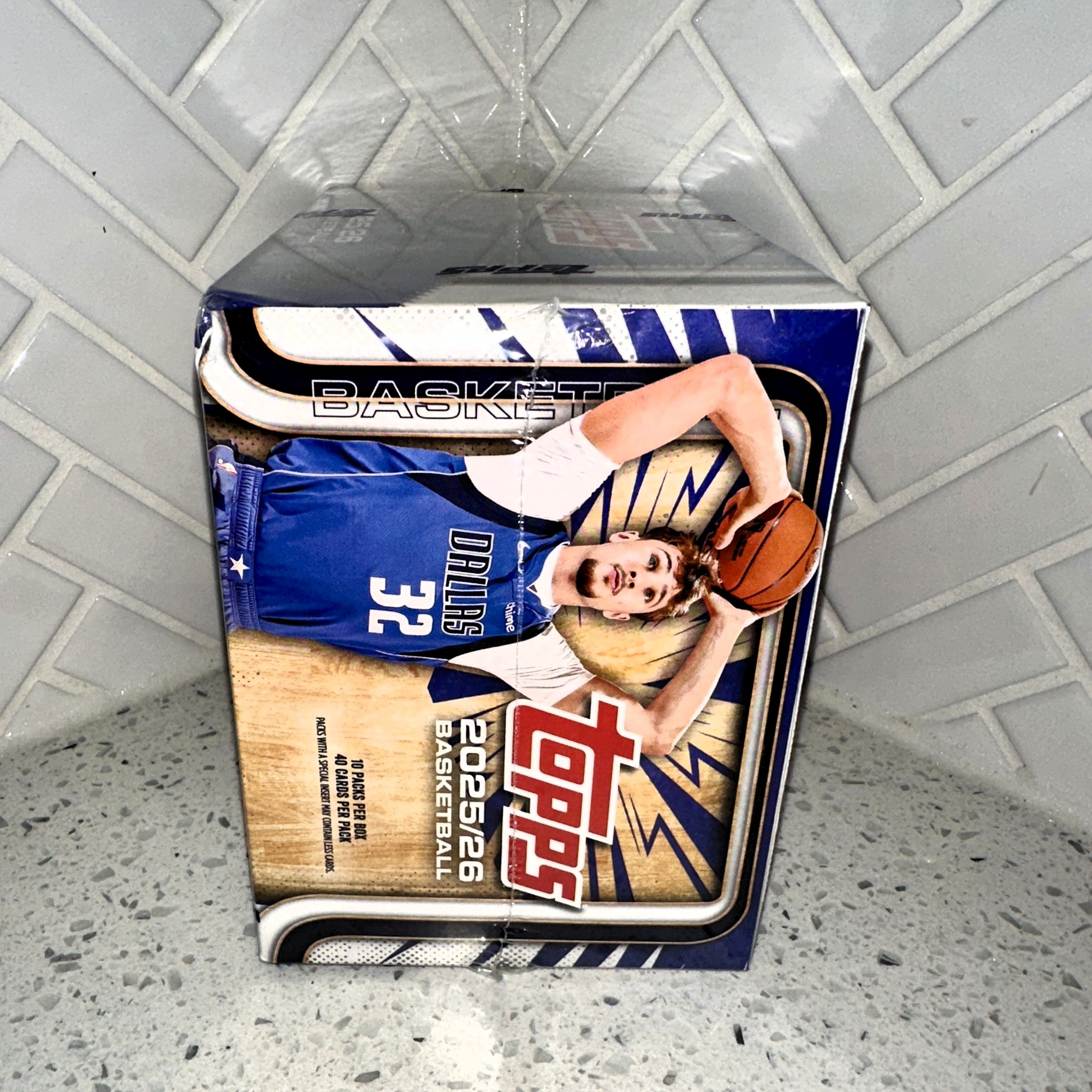 2025-2026 Topps Basketball ~ Hobby Jumbo Box – Limited Collectibles